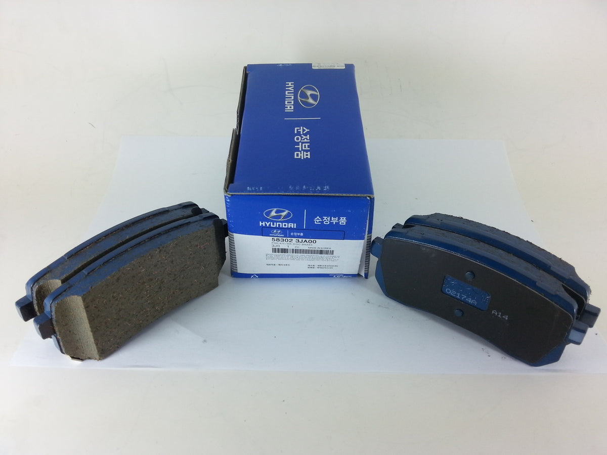 【パッキパキ】 583023JA00 Genuine Rear Disc Brake Pad for Hyundai Veracruz